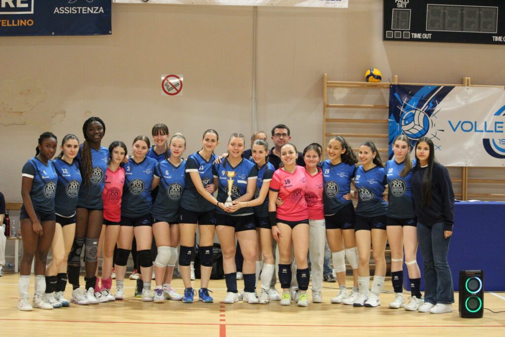 2 classificata: Volley Colico Enoteca Bianchi Bazzi
