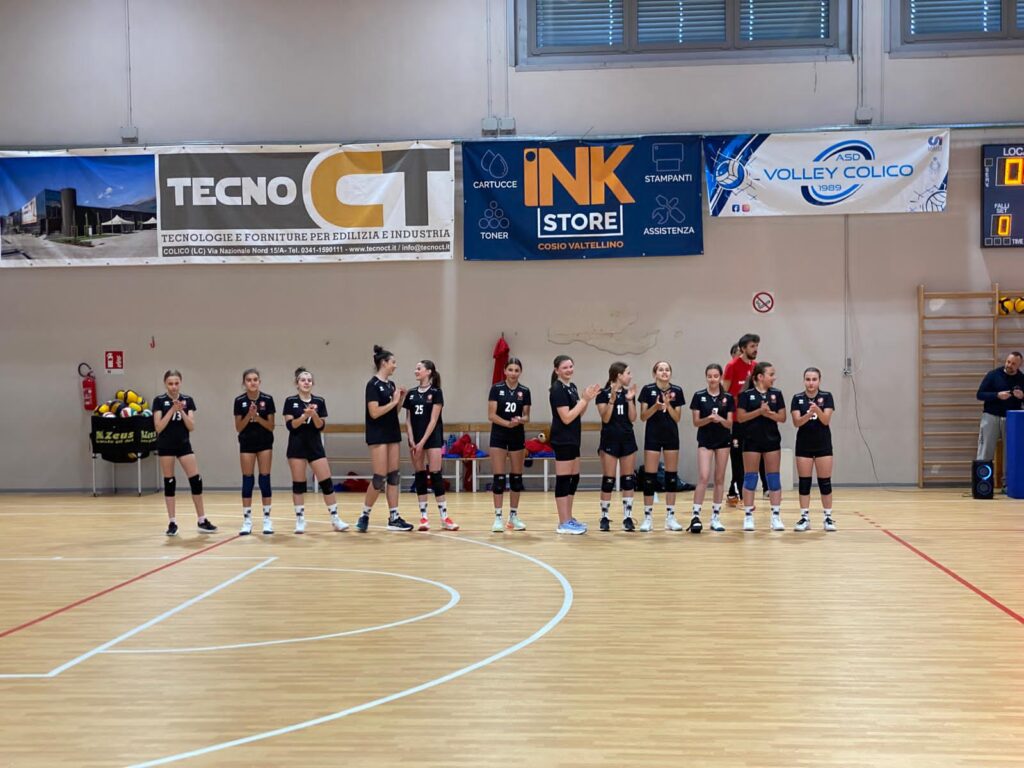 Us Bormiese saluto prima della finalissima U13 F