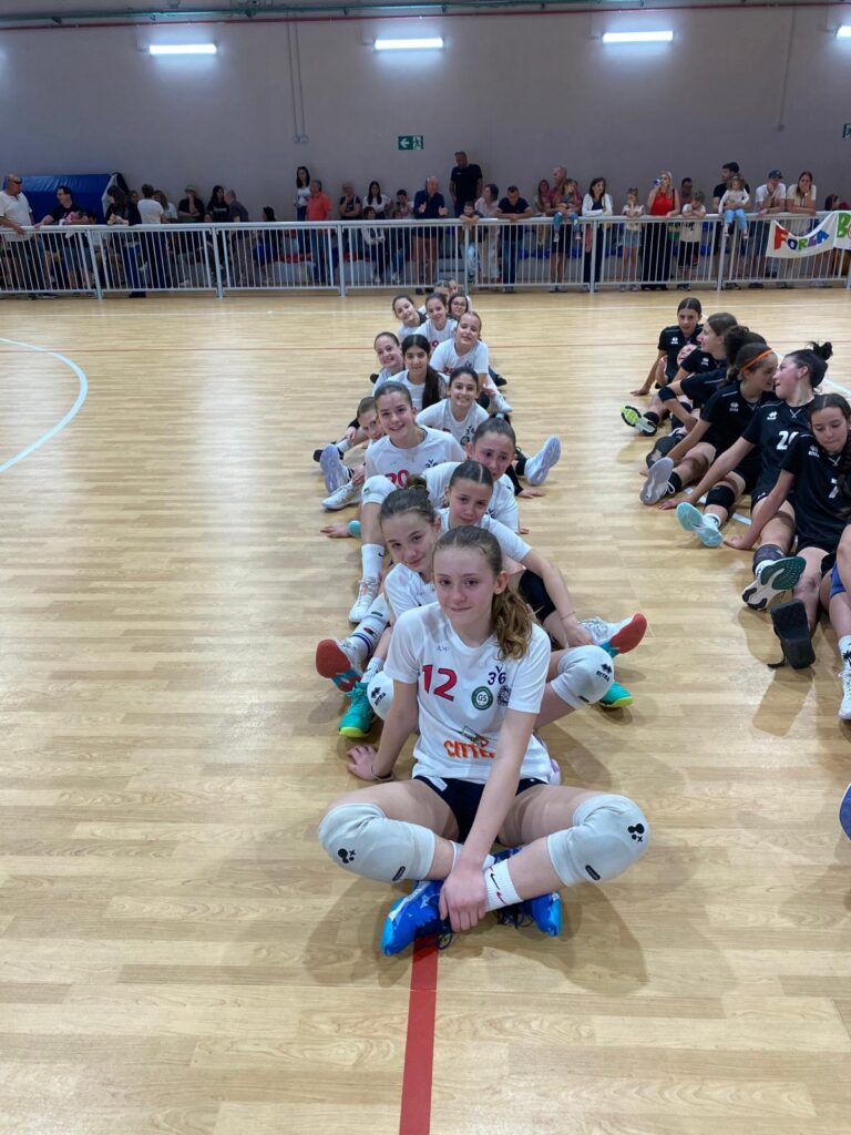 squadre durante premiazioni U13 F