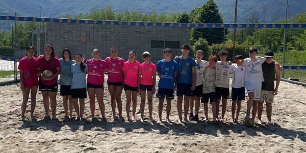1 tappa torneo Beach Volley Valchiavenna maggio 2026 foto di gruppo